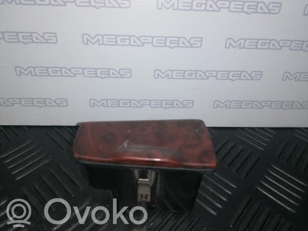 Audi A8 S8 D2 4D Aschenbecher 