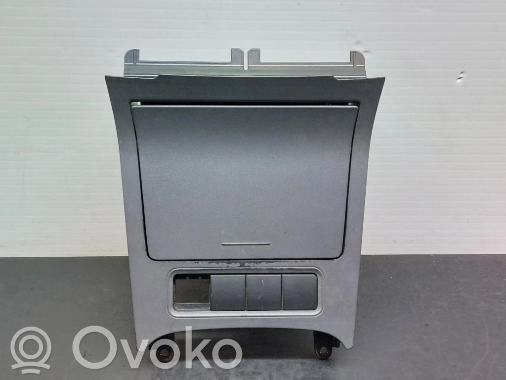 Cenicero del coche   1K0857961