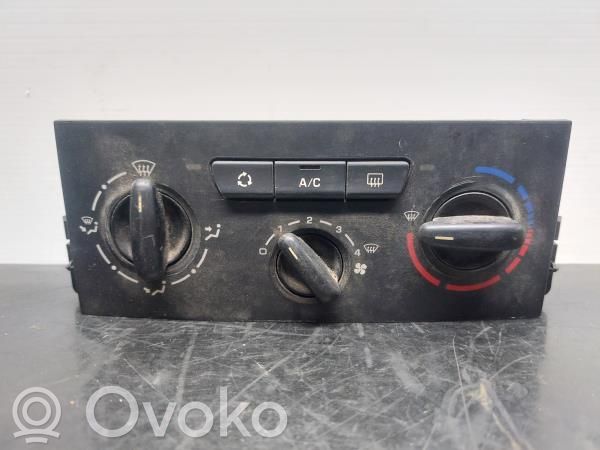Peugeot 207 CC Climate control unit 