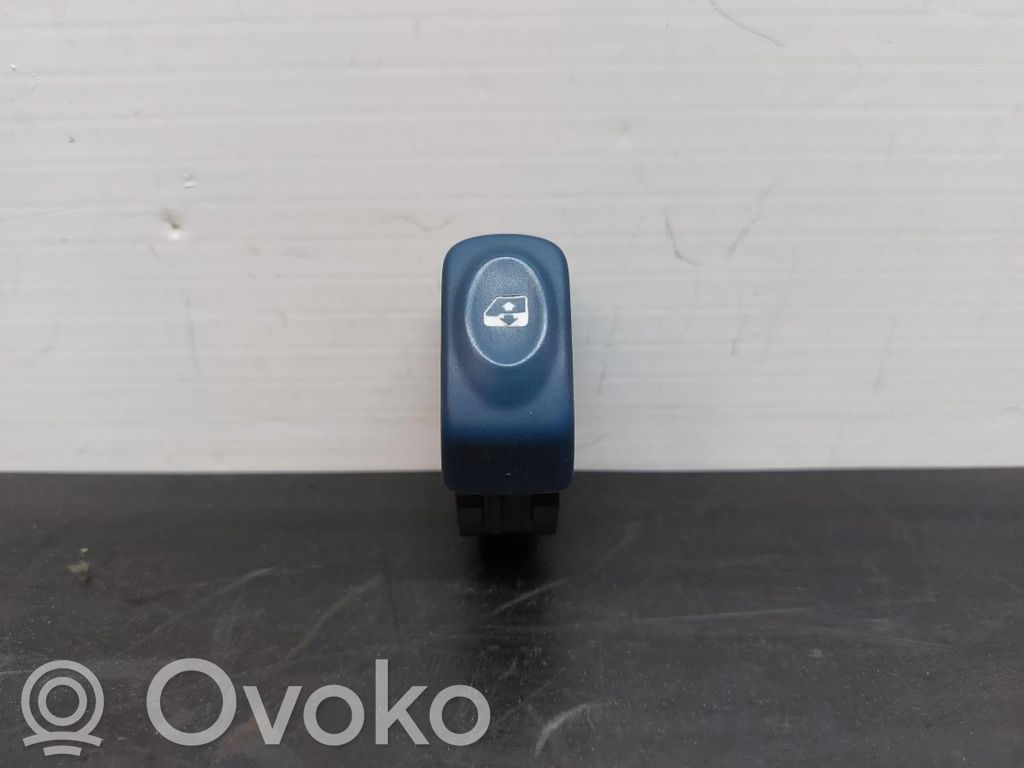 Renault Twingo I Przyciski szyb 