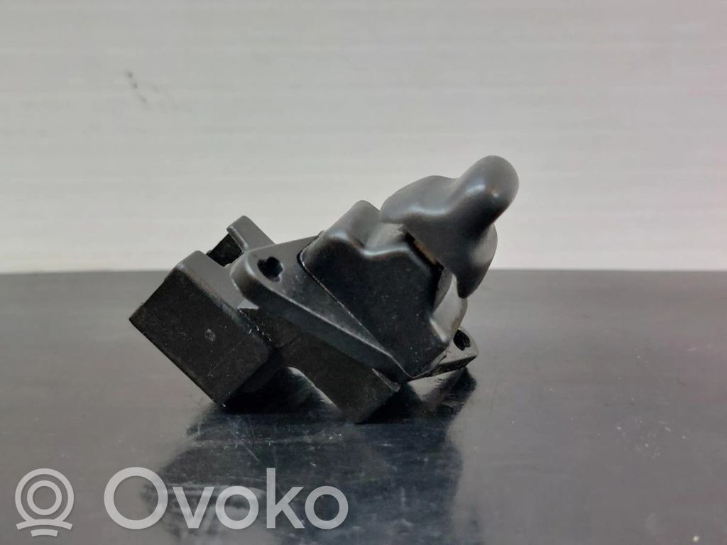 Honda CR-V Electric window control switch 