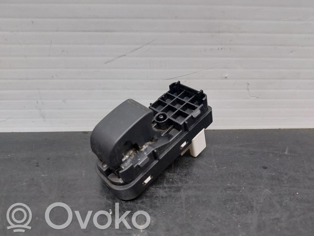 Mazda 3 I Electric window control switch 