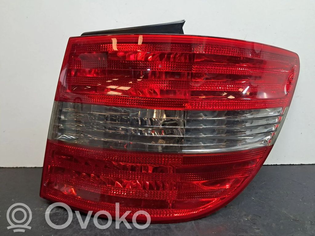 Mercedes-Benz B W245 Lampă spate în caroserie 