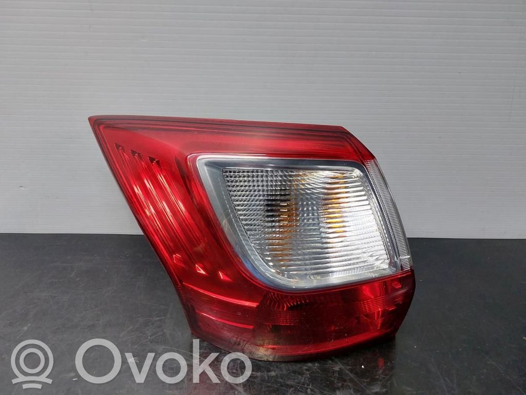 Ford Grand C-MAX Takaluukun takavalot 