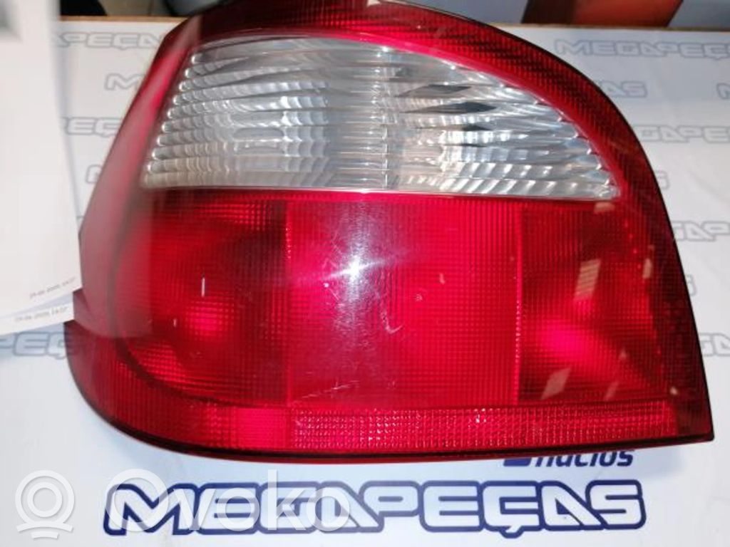 Renault Megane I Takaluukun takavalot 