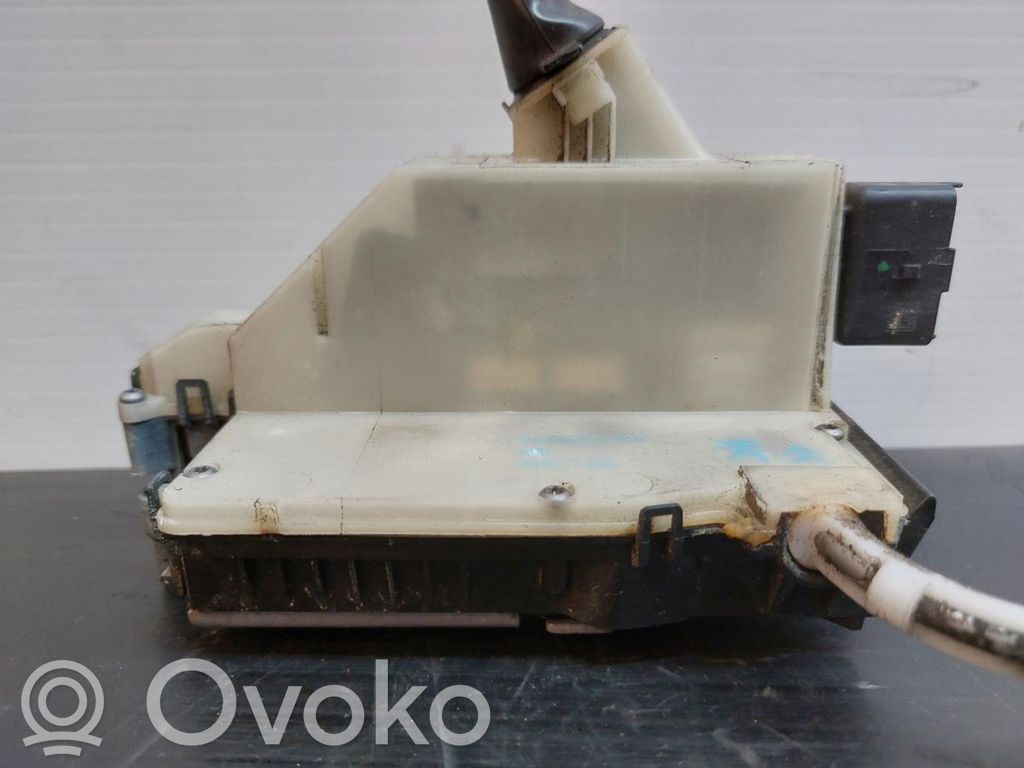 Priekšpusē slēdzene   45027185
