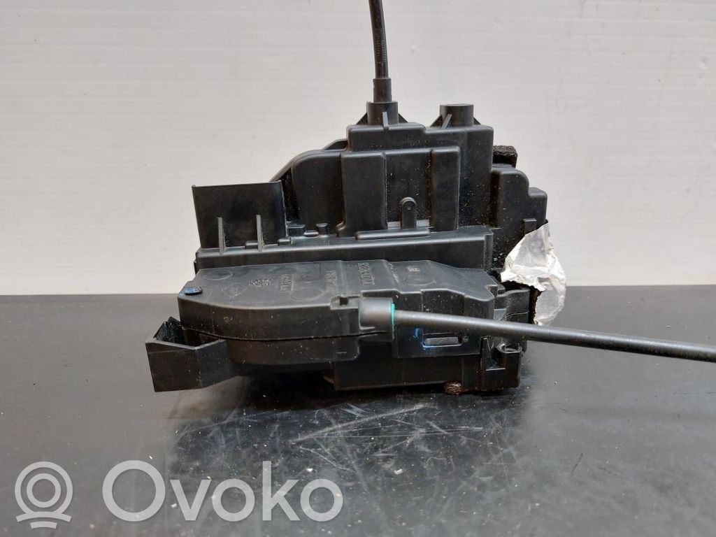 Takaoven lukko   825010003R