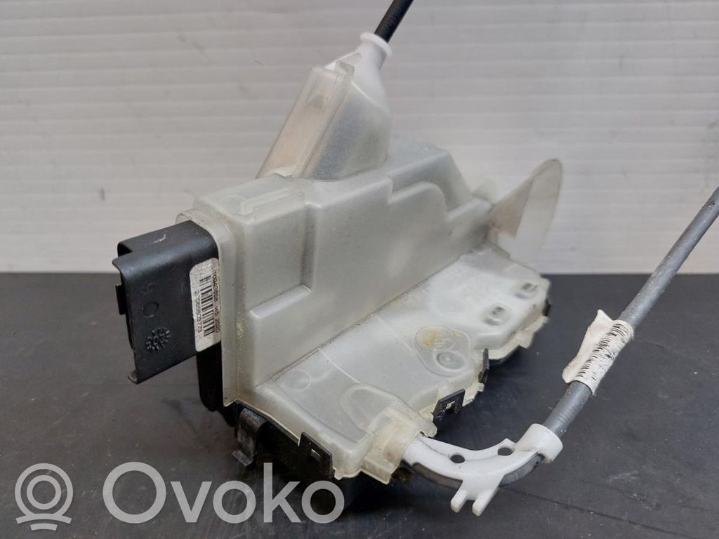 DS Automobiles 3 Crossback Etuoven lukko 