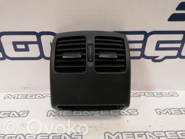 Mercedes-Benz C W204 Rejilla de ventilación central del panel