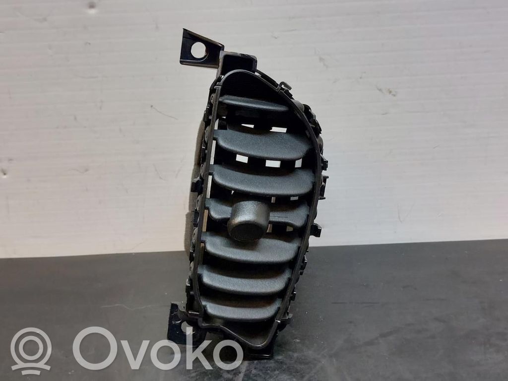 Nissan Juke I F15 Grilă ventilație centrală 