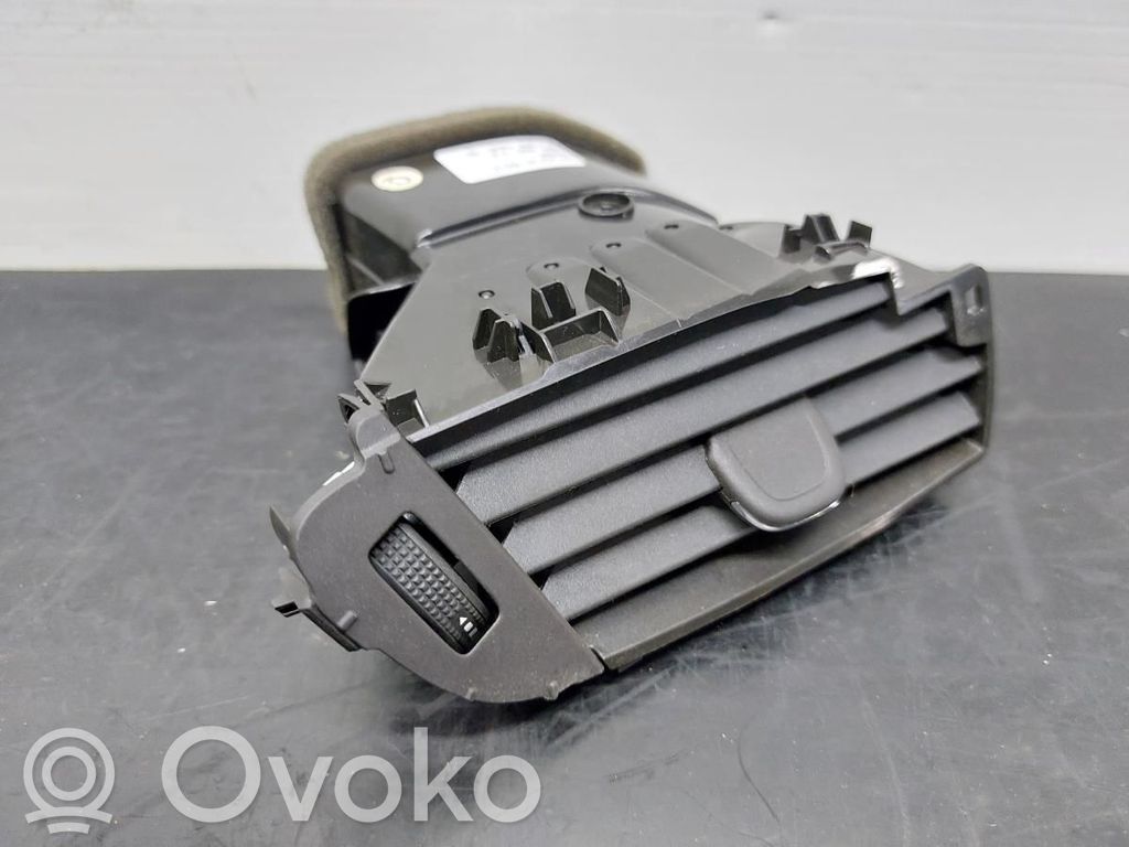 Opel Astra K Rejilla de ventilación central del panel 