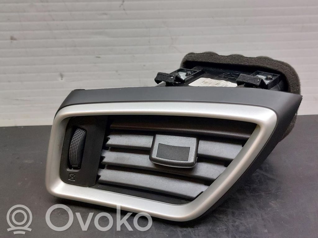 Nissan Qashqai Grilă ventilație centrală