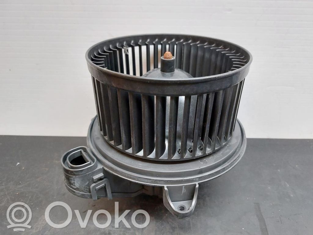 Heizungslüfter   0130115572