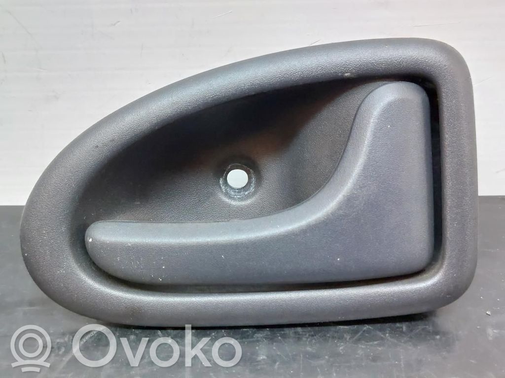 Renault Clio II Etuoven ulkokahvan kehys 