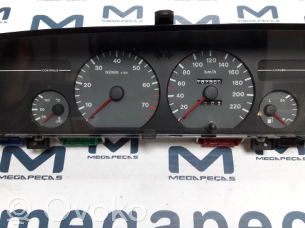 Citroen Xantia Speedometer (instrument cluster) 