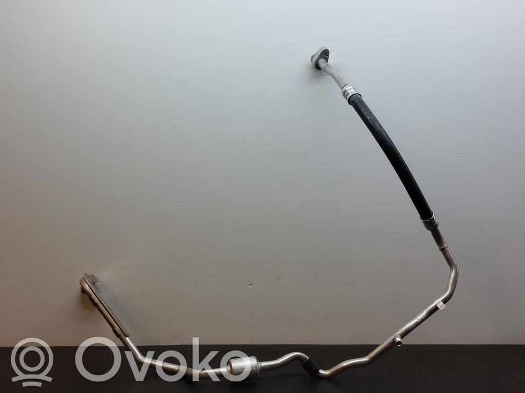 Ilmastointilaitteen putki (A/C)   2Q1816743N