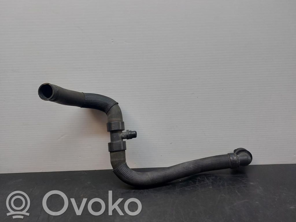 Peugeot 308 Conductă/furtun lichid de răcire 