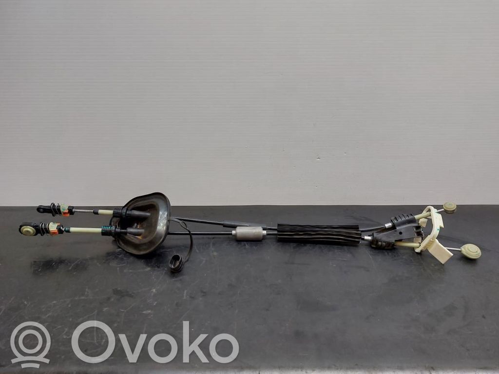 Opel Corsa F Lewarek zmiany biegów / dolny 