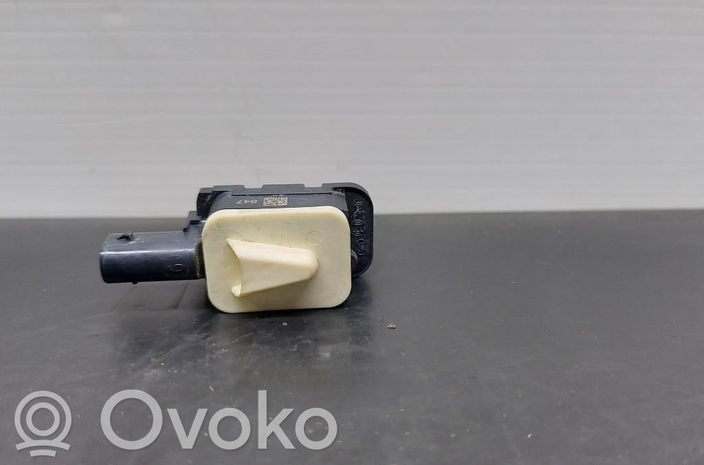 Sensor impacto/accidente para activar Airbag   7P0959354