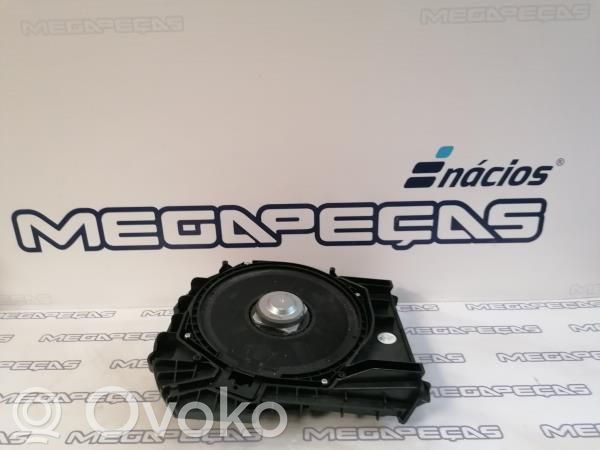 BMW 5 F10 F11 Difuzor în panou 