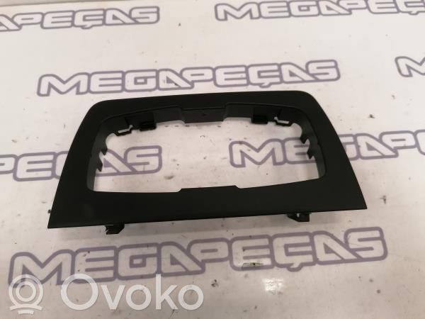 BMW 3 F30 F35 F31 Rămă unitate radio/GPS 