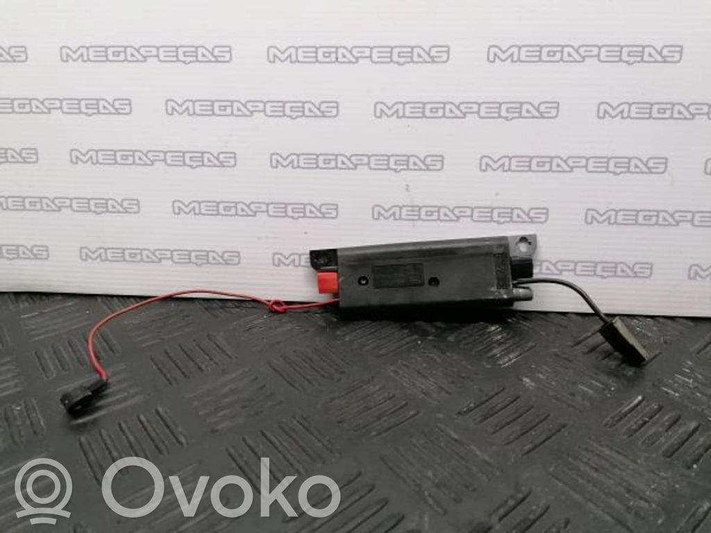 Amplificatore antenna   8D5035225