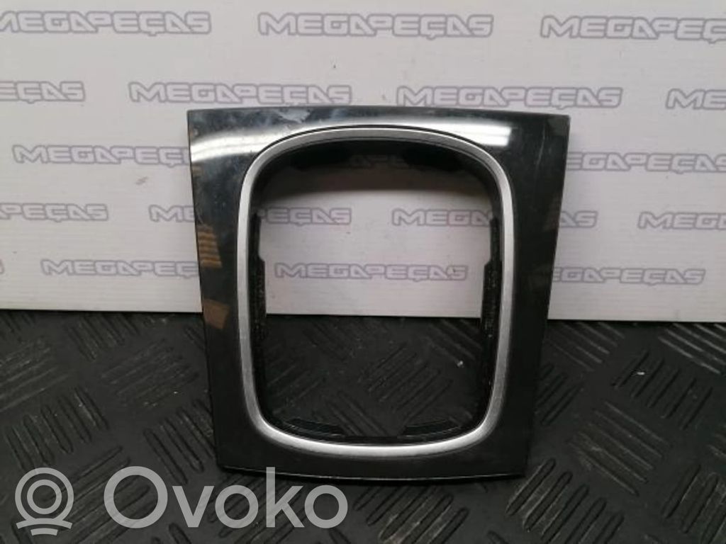 Muotolista   8P0864261D