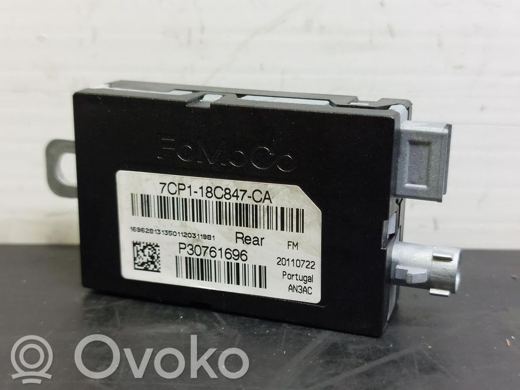 Amplificateur d'antenne   7CP118C847CA
