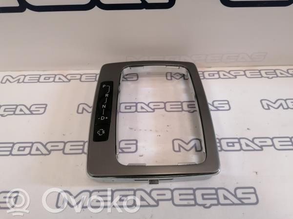 Mercedes-Benz C W204 Rivestimento in plastica cornice della leva del cambio