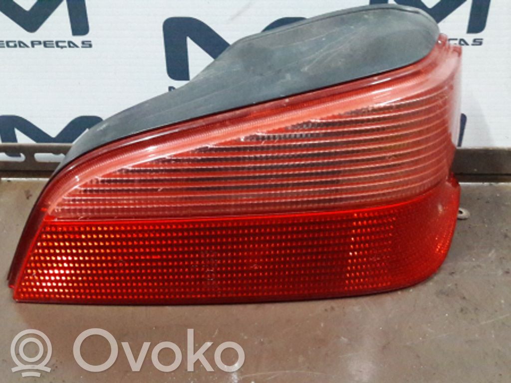 Peugeot 106 Lampă spate în caroserie 