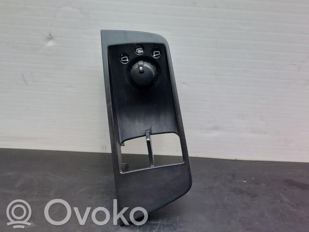 Audi A1 Wing mirror switch 