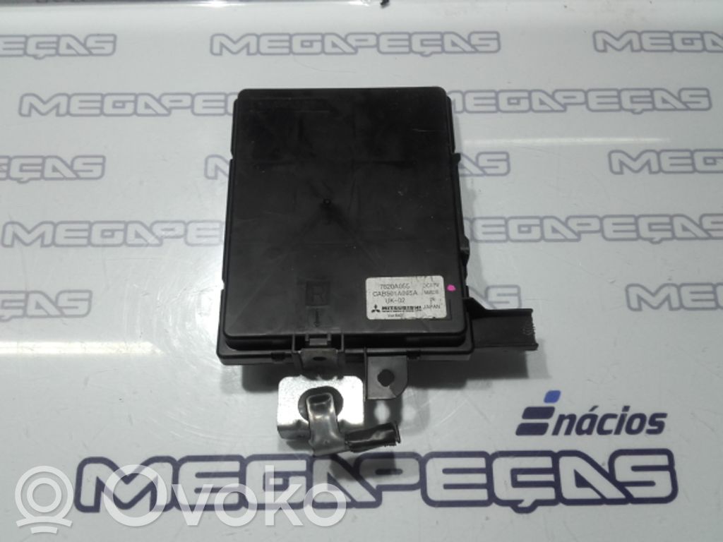 Otras unidades de control/módulos   7820A055