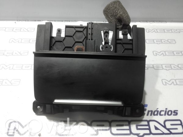 Aschenbecher   8K0857965