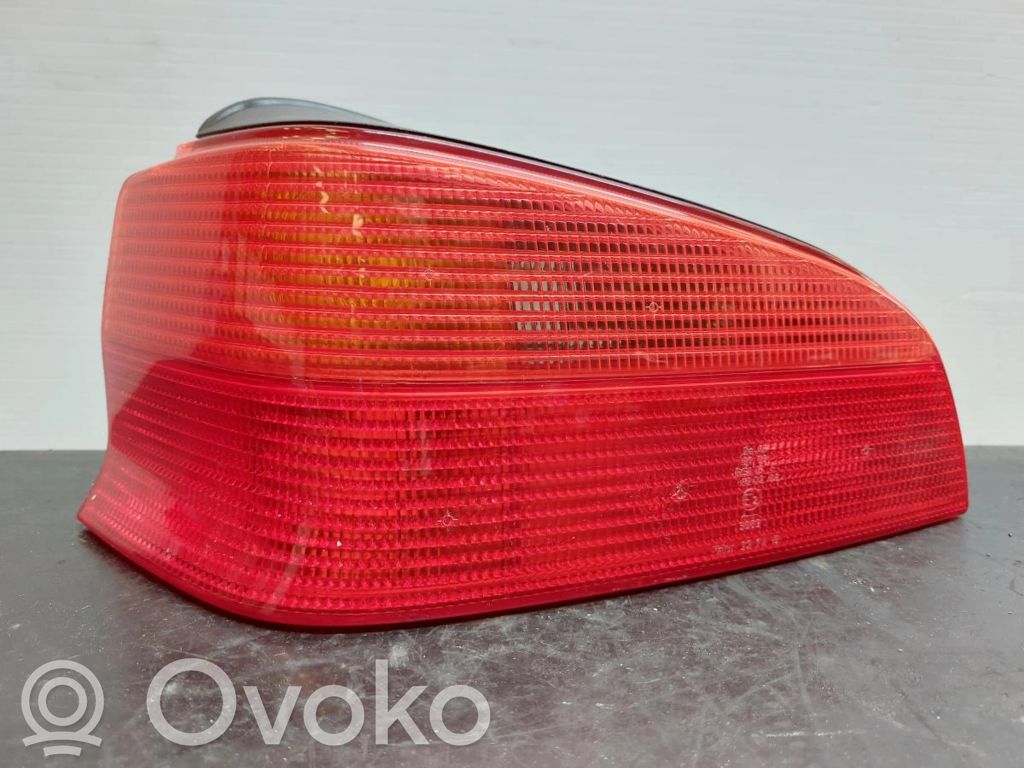 Peugeot 106 Tailgate rear/tail lights 