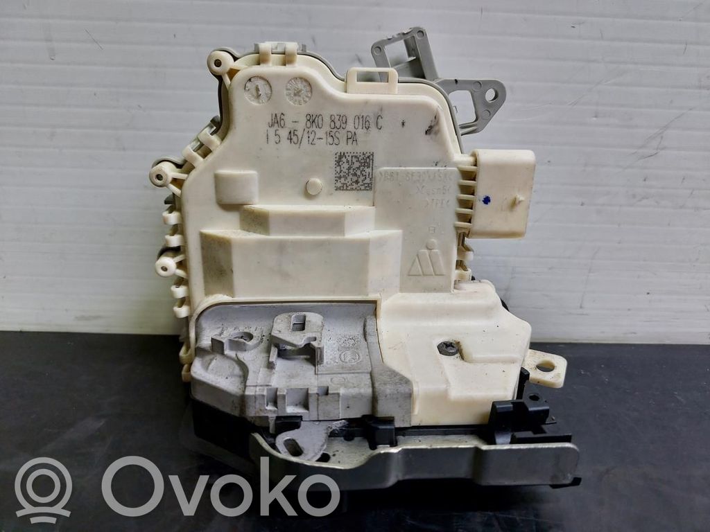 Cerradura de puerta trasera   8K0839016C