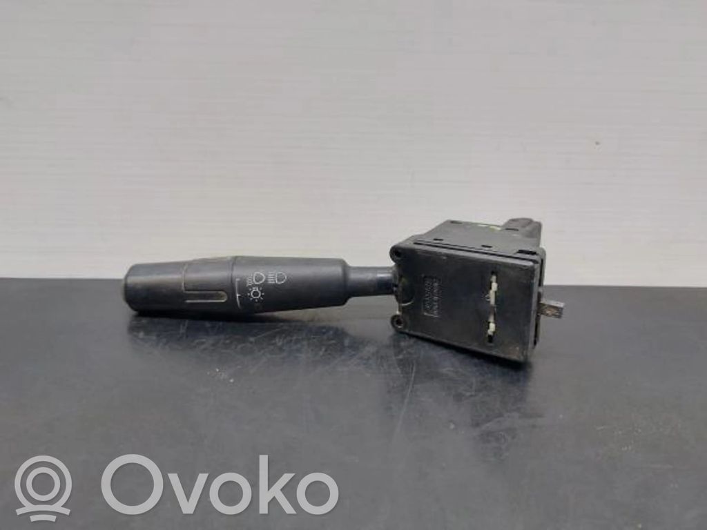 Peugeot 106 Autres commutateurs / boutons / leviers 