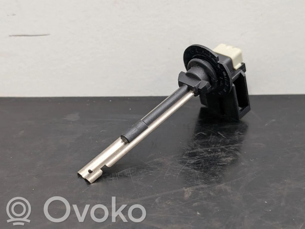 Outside/external air temperature sensor   8E0820539B,106527024