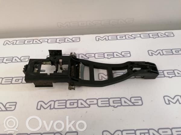 Moldura del asa interior de la puerta trasera   6M21U266B23A