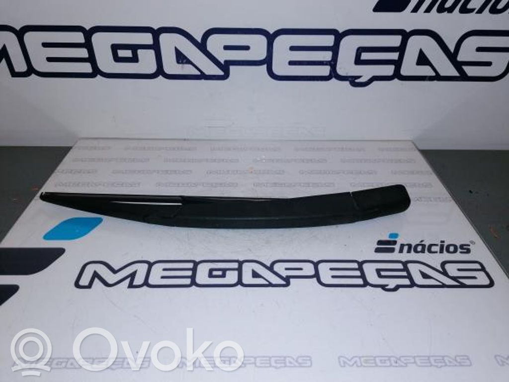 Brazo del limpiaparabrisas trasero   7700847532