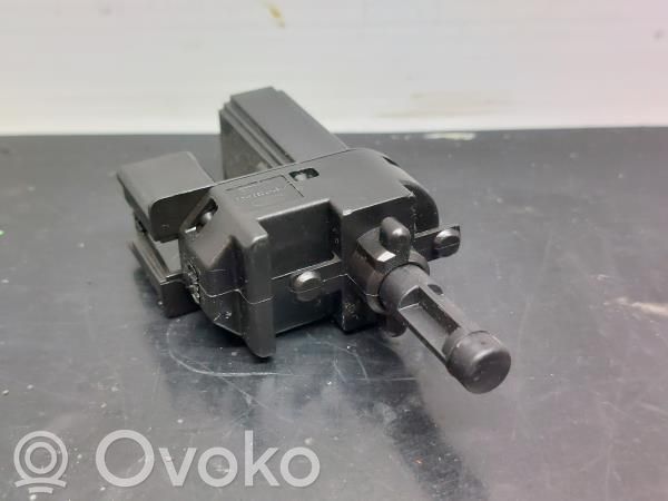 Supapă   4M5T7C534AA