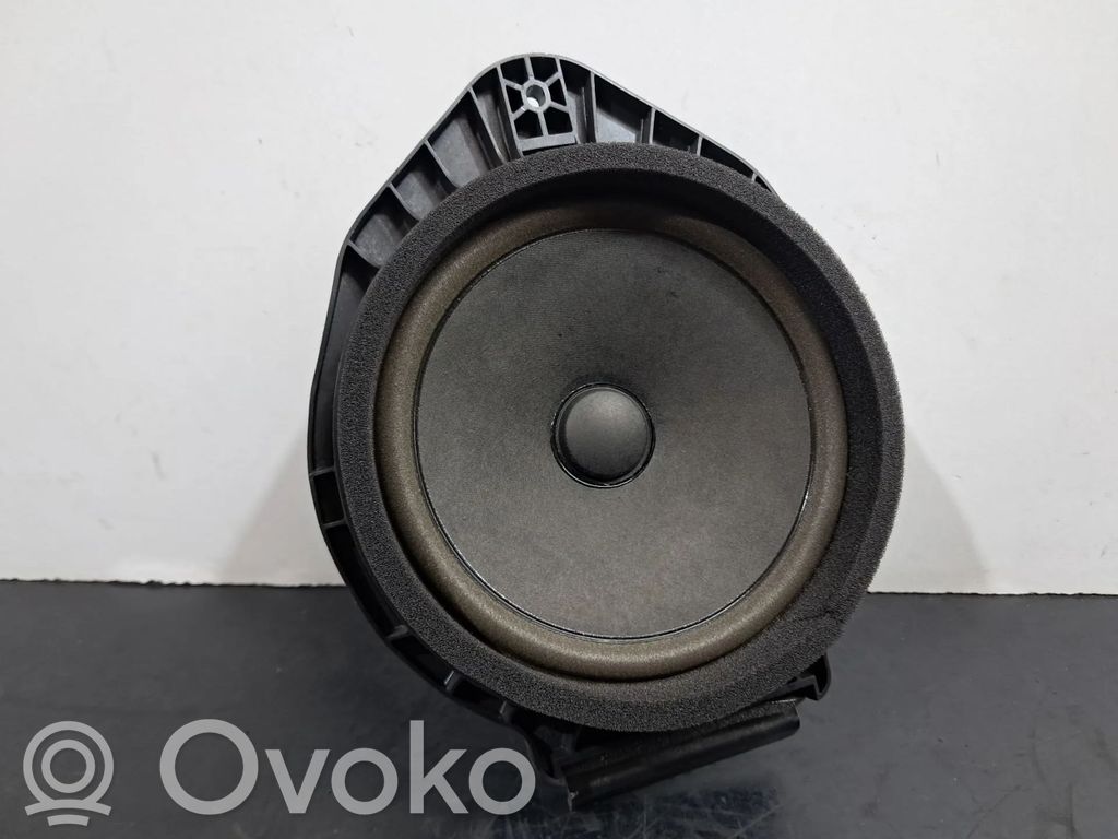 Altavoz del panel   39117924