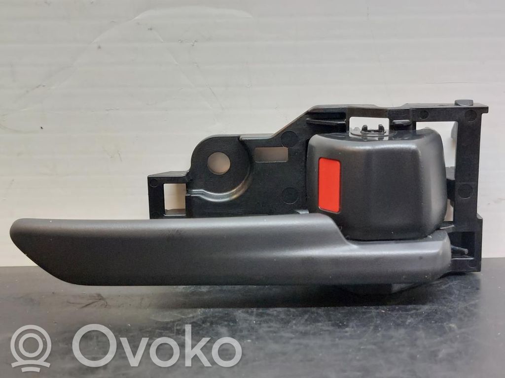Manecilla interna puerta trasera   6920515010