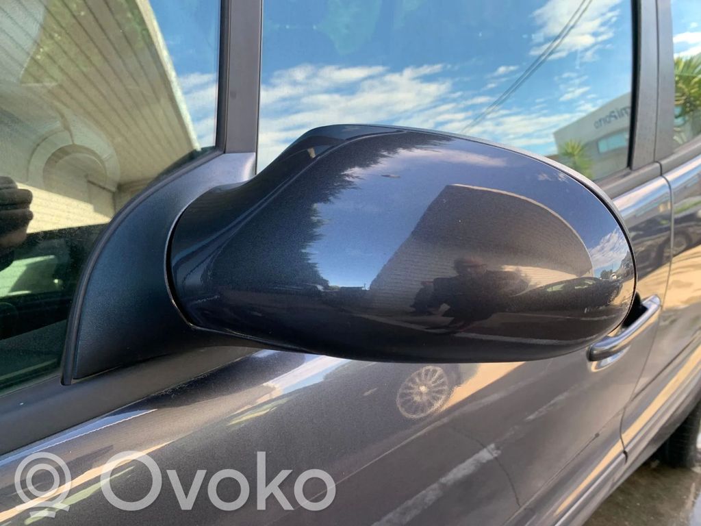 Mercedes-Benz A W168 Elektryczne lusterko boczne drzwi przednich 