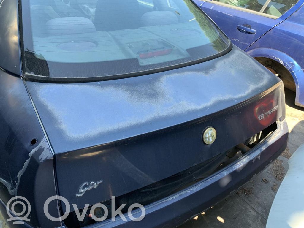 Alfa Romeo GTV Puerta del maletero/compartimento de carga 