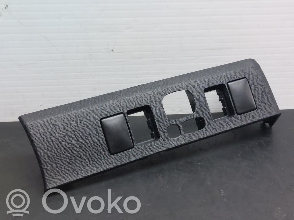 Toyota Avensis T270 Cornice cruscotto