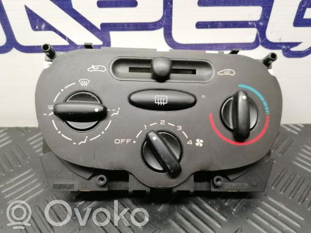 Peugeot 206 CC Climate control unit 