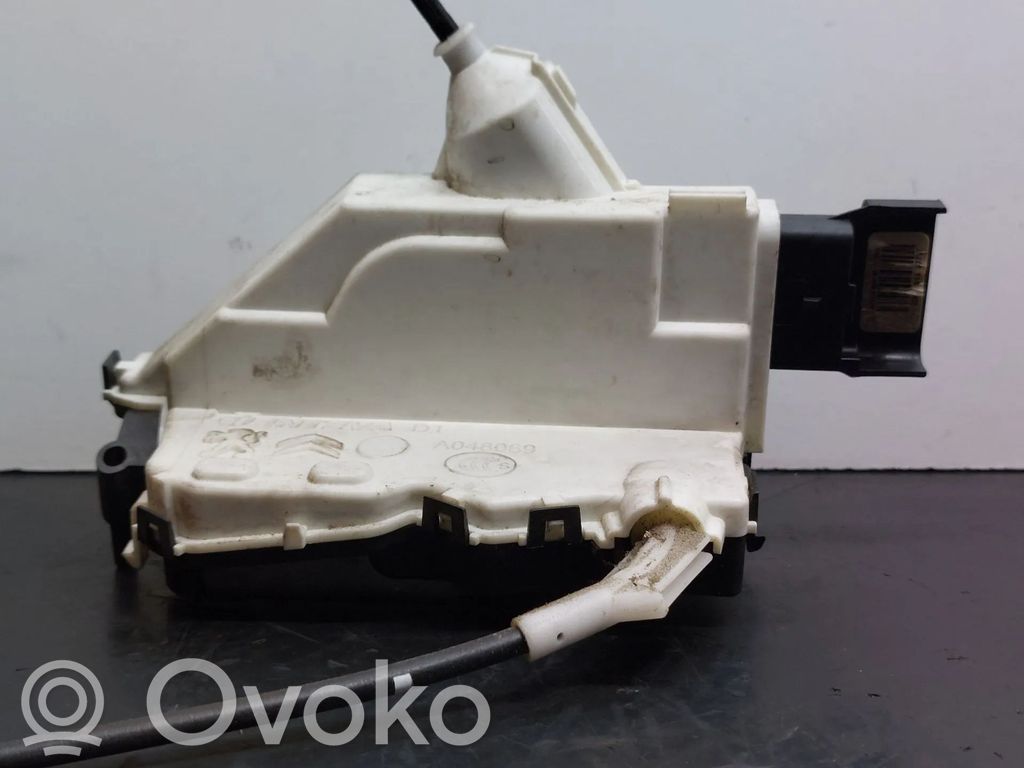 Front door lock   PSA006246,A04959