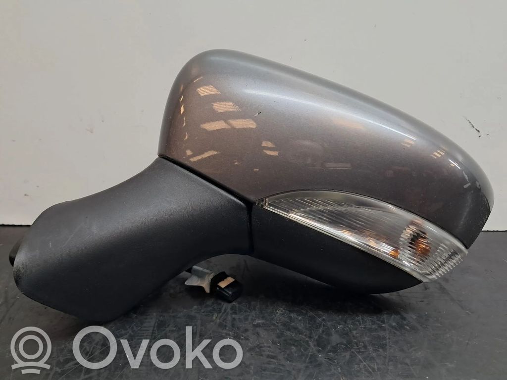 Renault Clio IV Front door electric wing mirror 