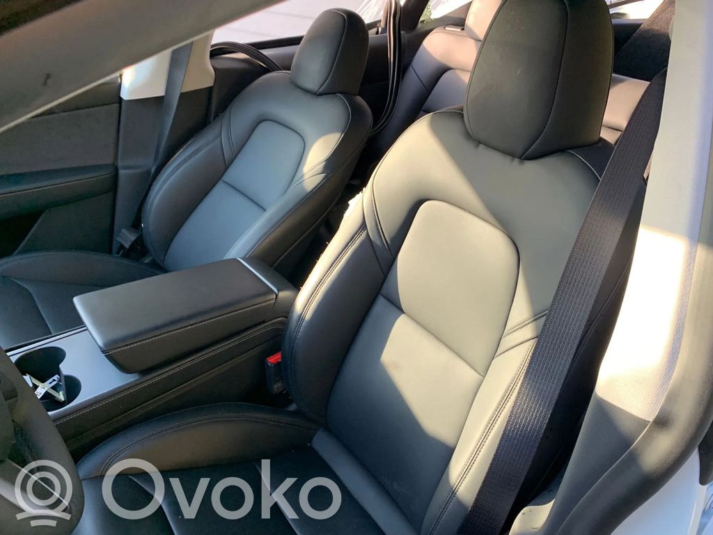 Seat set