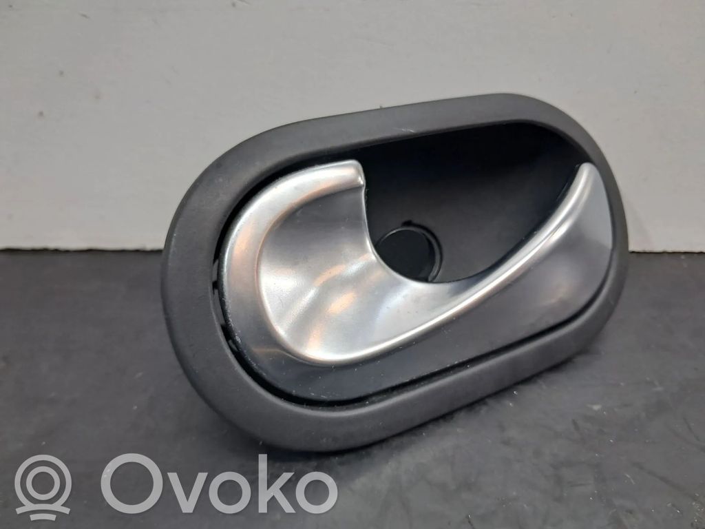 Manecilla externa puerta trasera   8200028487